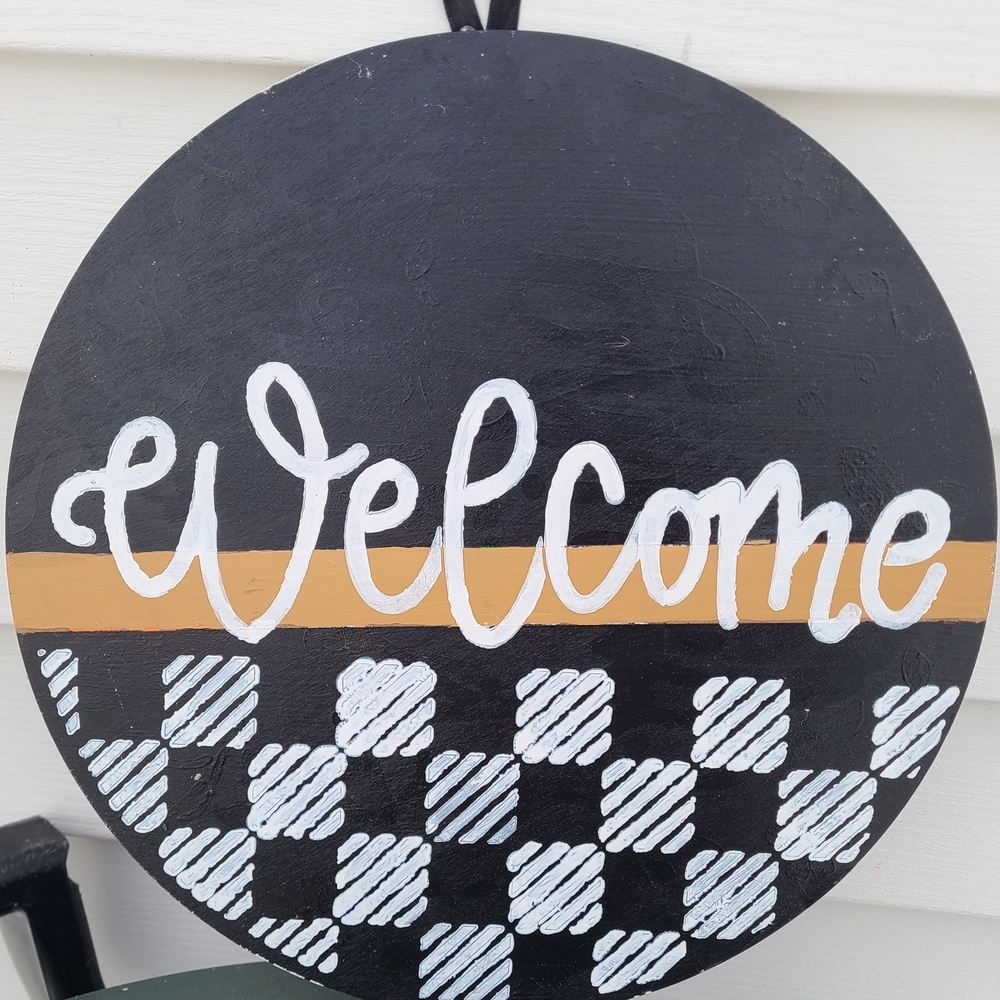 Black and White Welcome Wall Decor